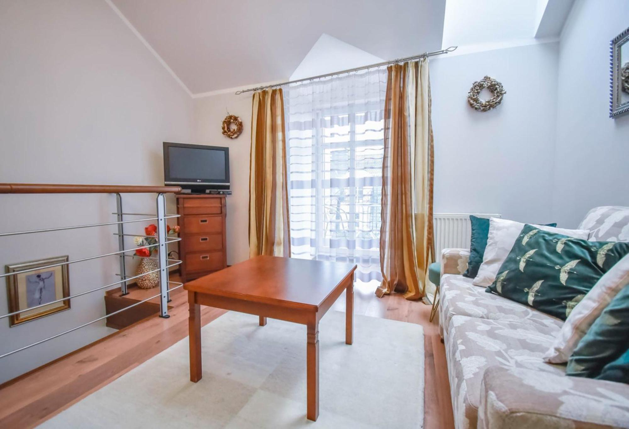 Apartment Przy Promenadzie Trzy Korony Z Sypialnia & Parking - Na Wyspie
